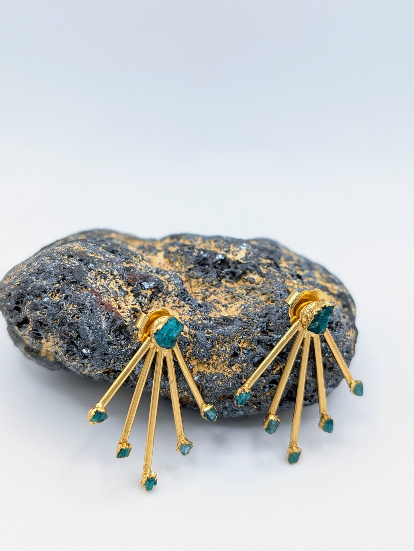 Amia 2 in 1 Emerald Earrings