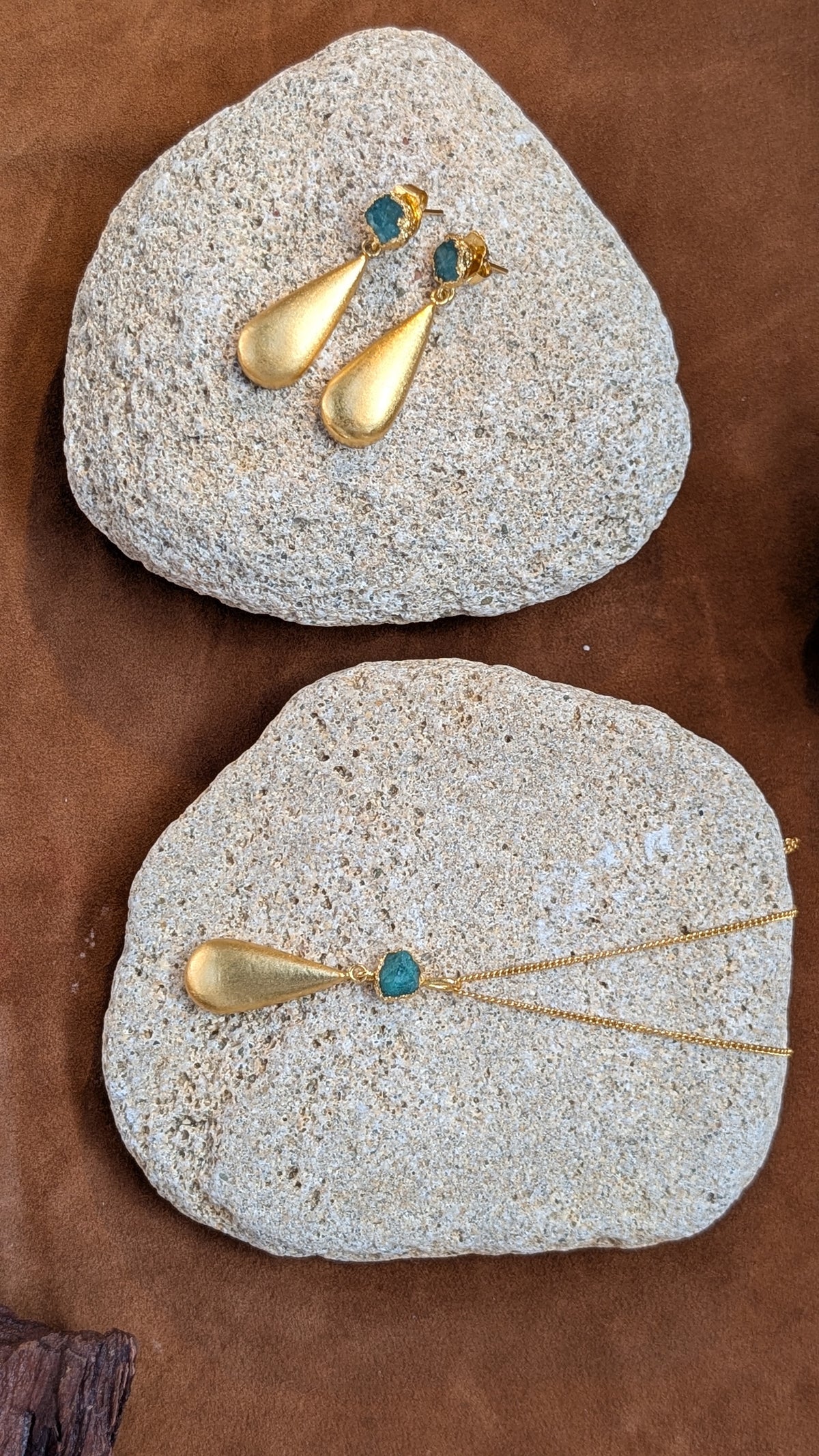 Eleonora Emerald Pendant