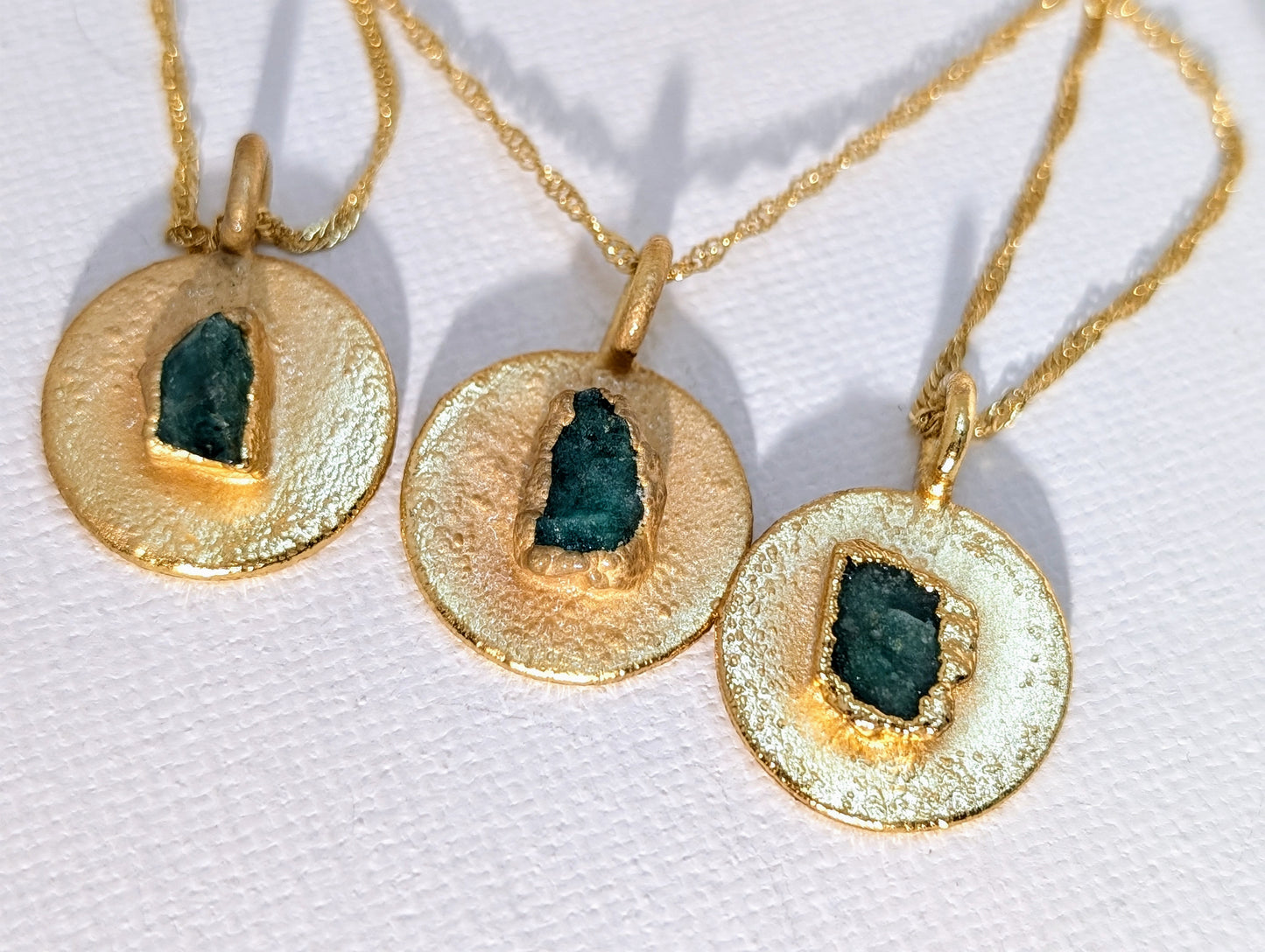 Alma Pendant Necklace
