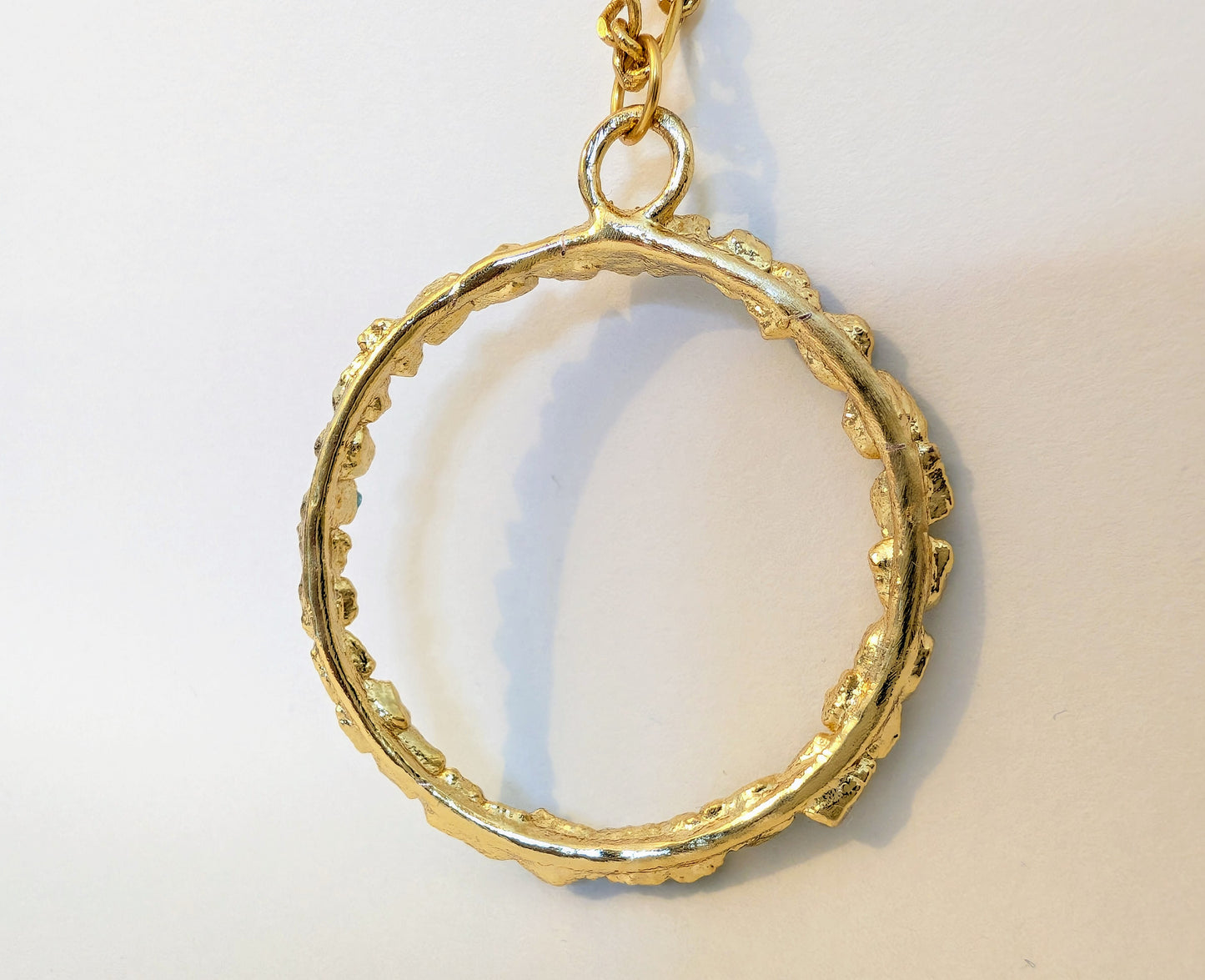Medium Wreath Pendant Necklace (4cm)