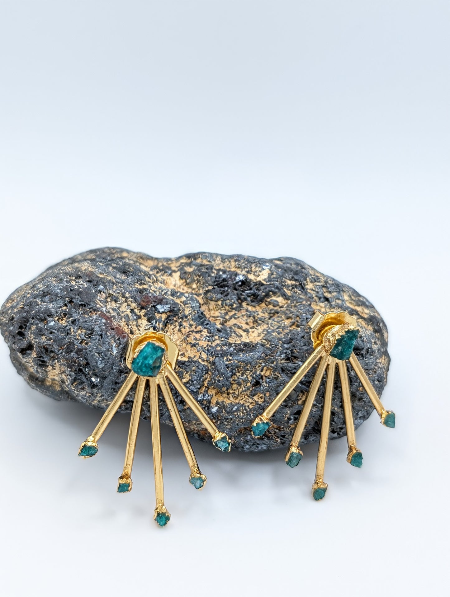 Amia 2 in 1 Emerald Earrings