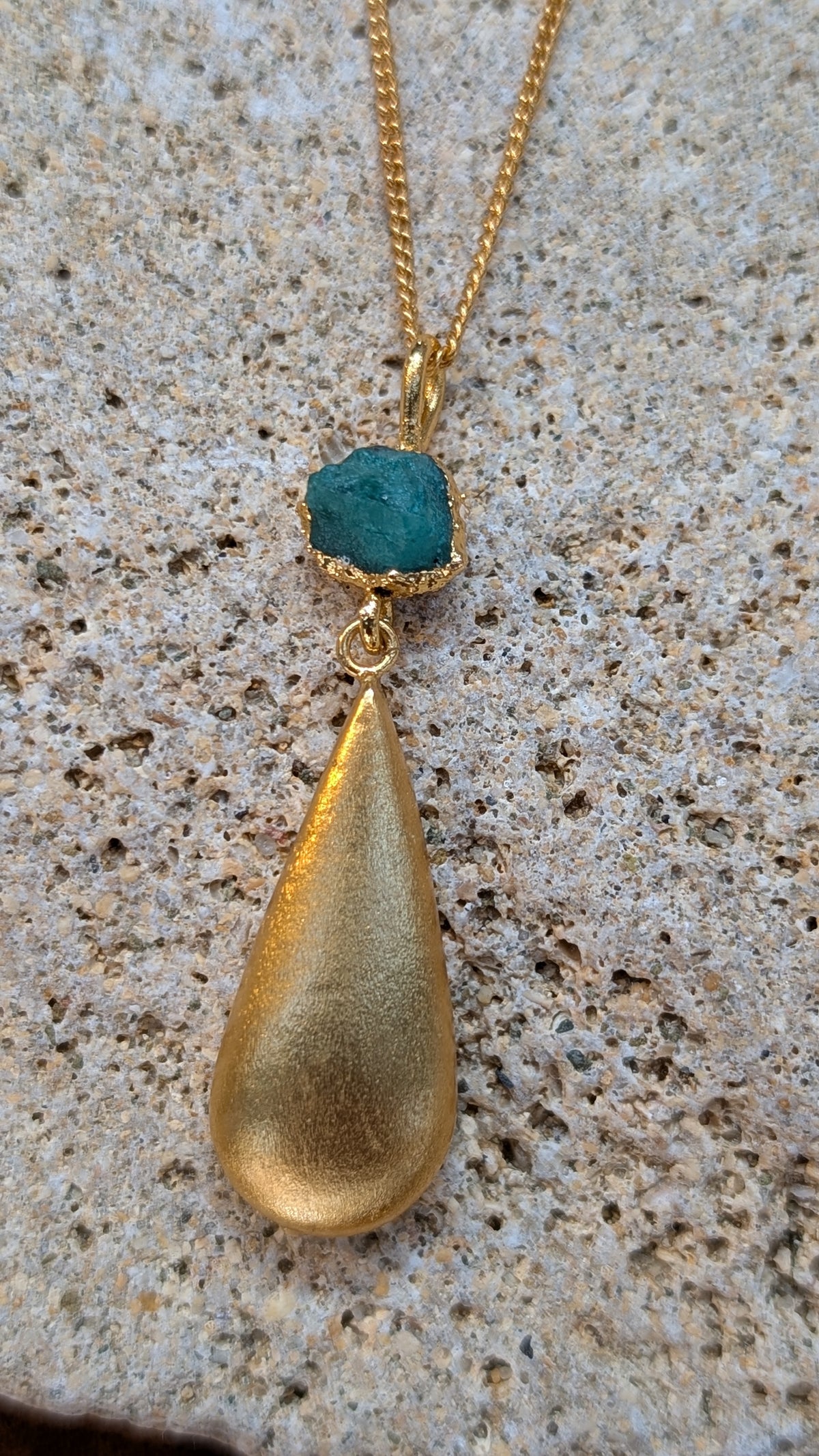 Eleonora Emerald Pendant