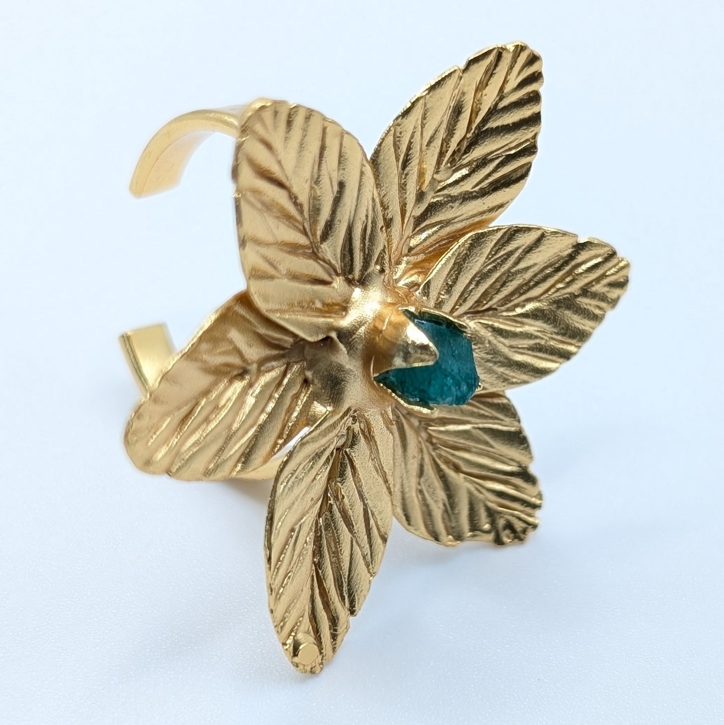 Muze Emerald Flower Ring