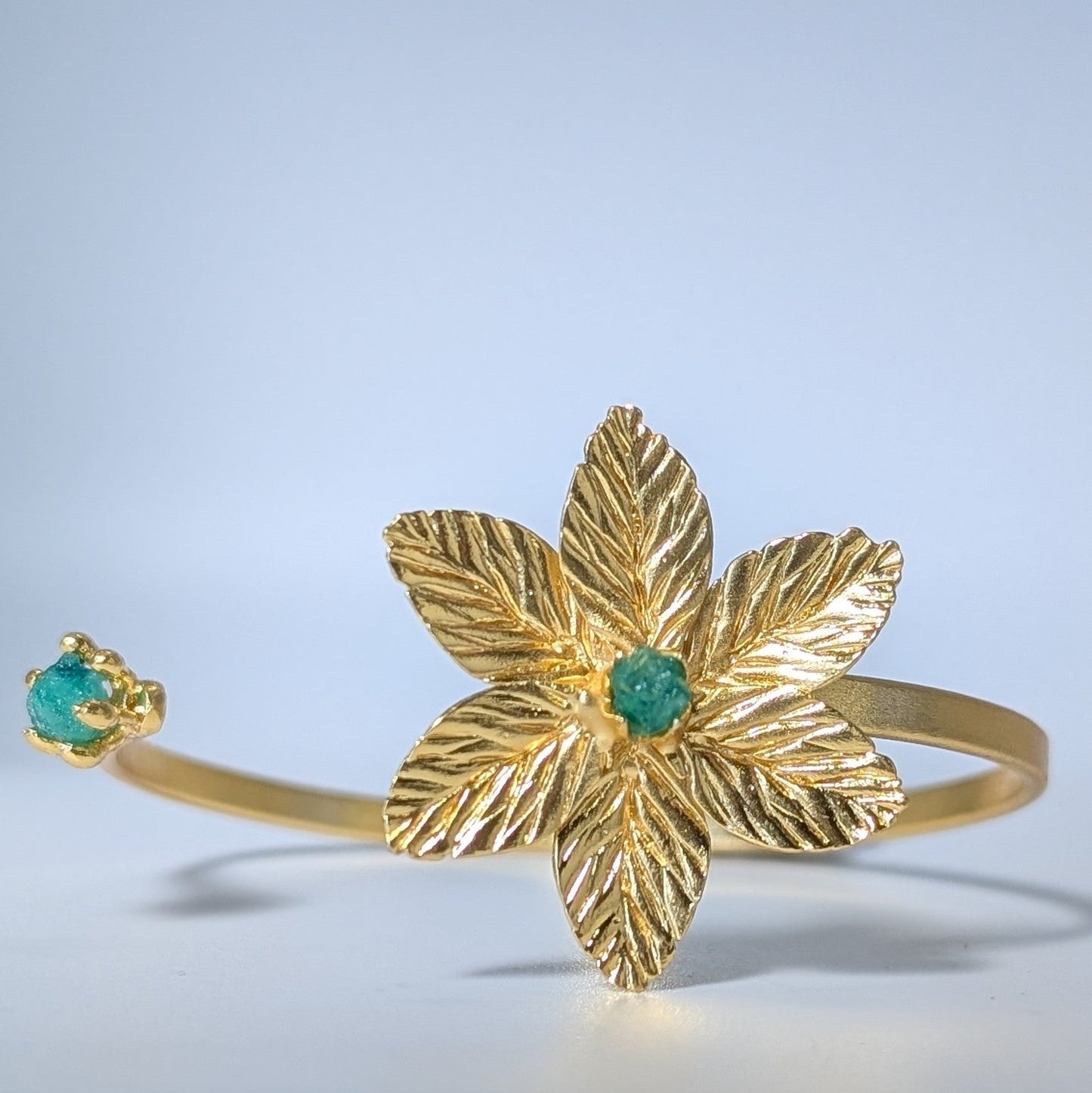 Muze Emerald Flower Bracelet