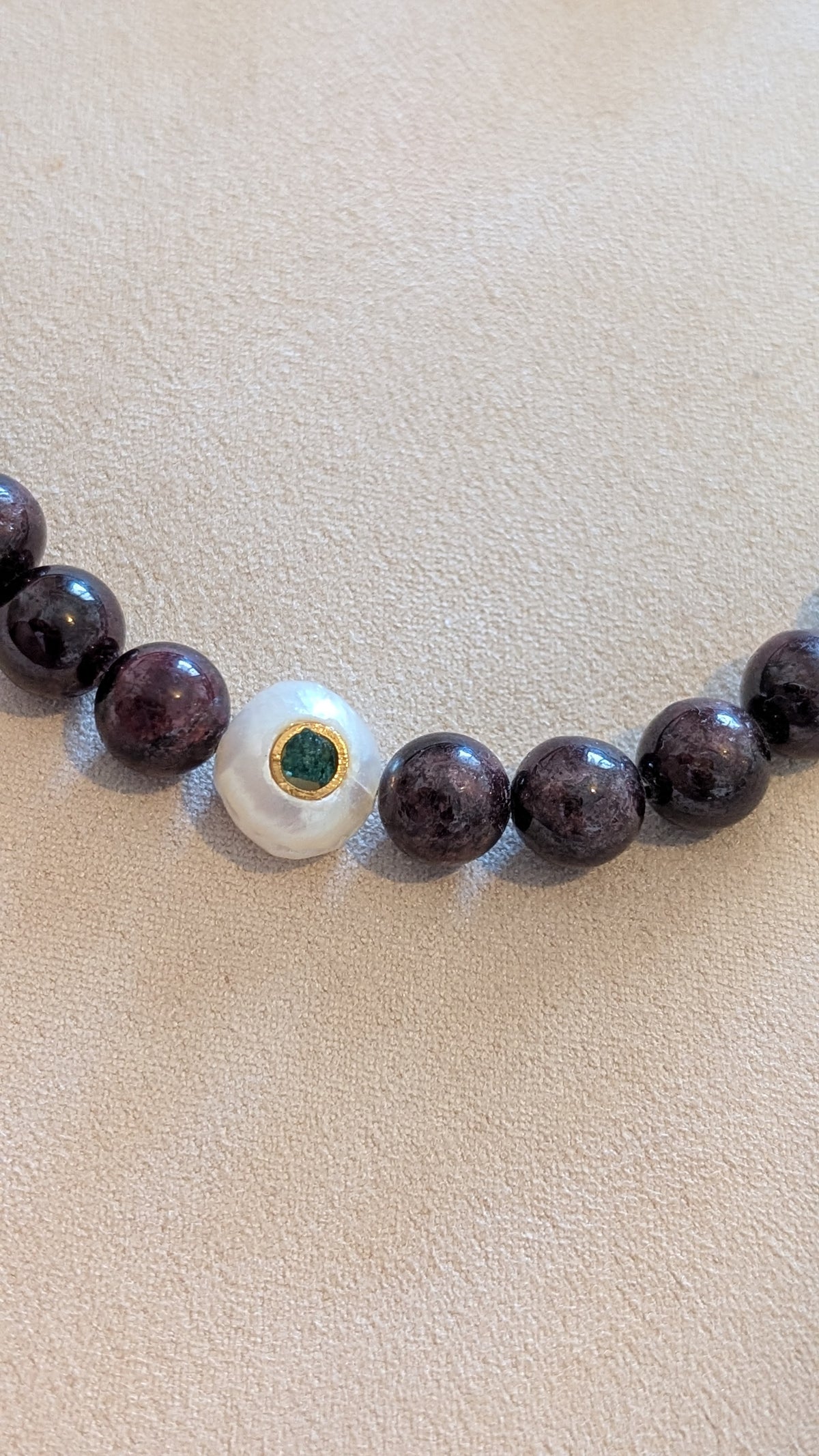 Lucrezia-Garnet Necklace