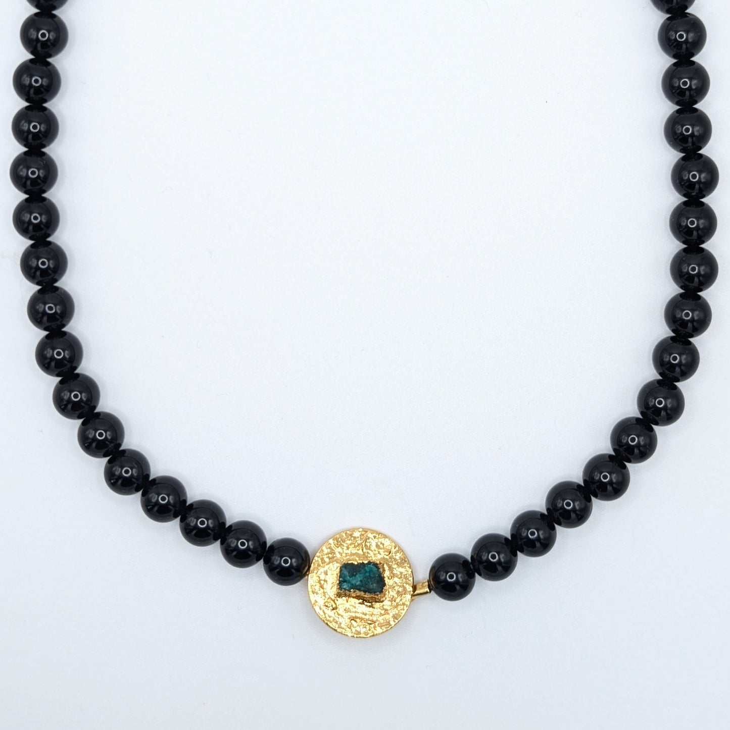 Alma Emerald and Onix Necklace