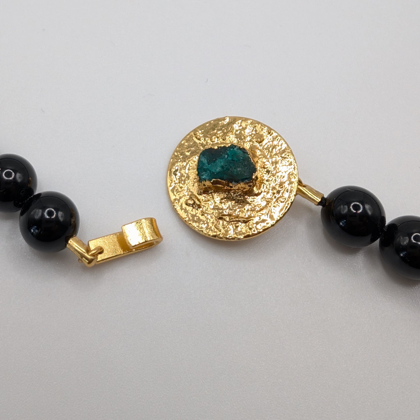 Alma Emerald and Onix Necklace
