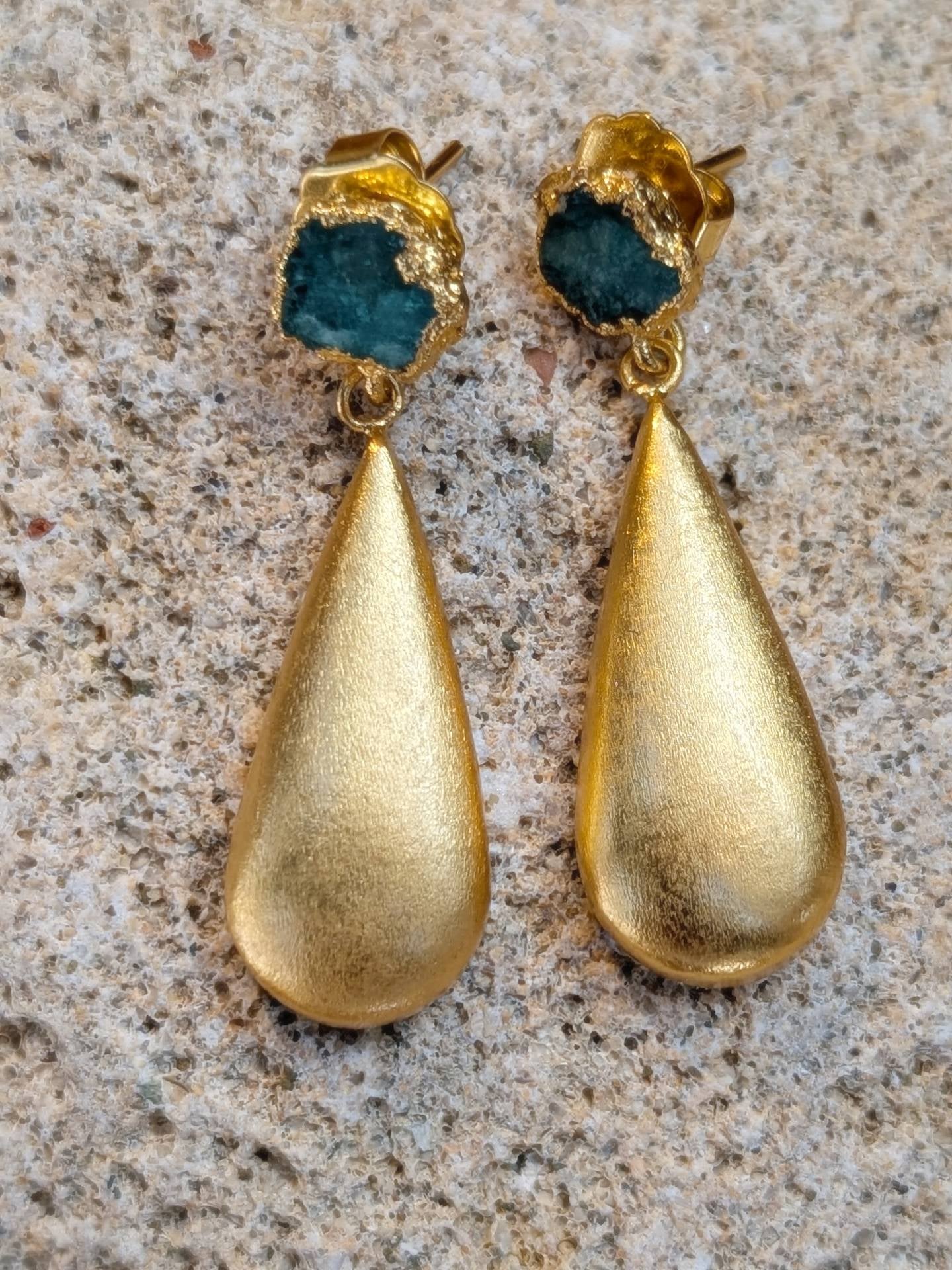 Eleonora Emerald Drop Earrings