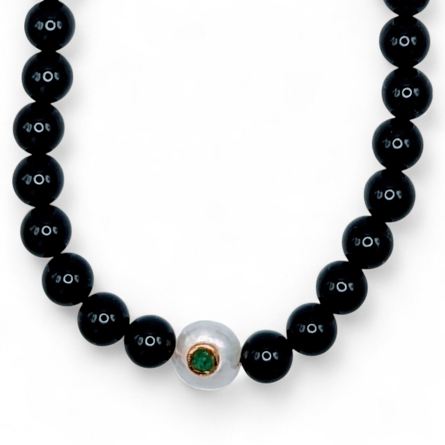 LUNA-Onix Necklace with Pearl and Emerald Pendant