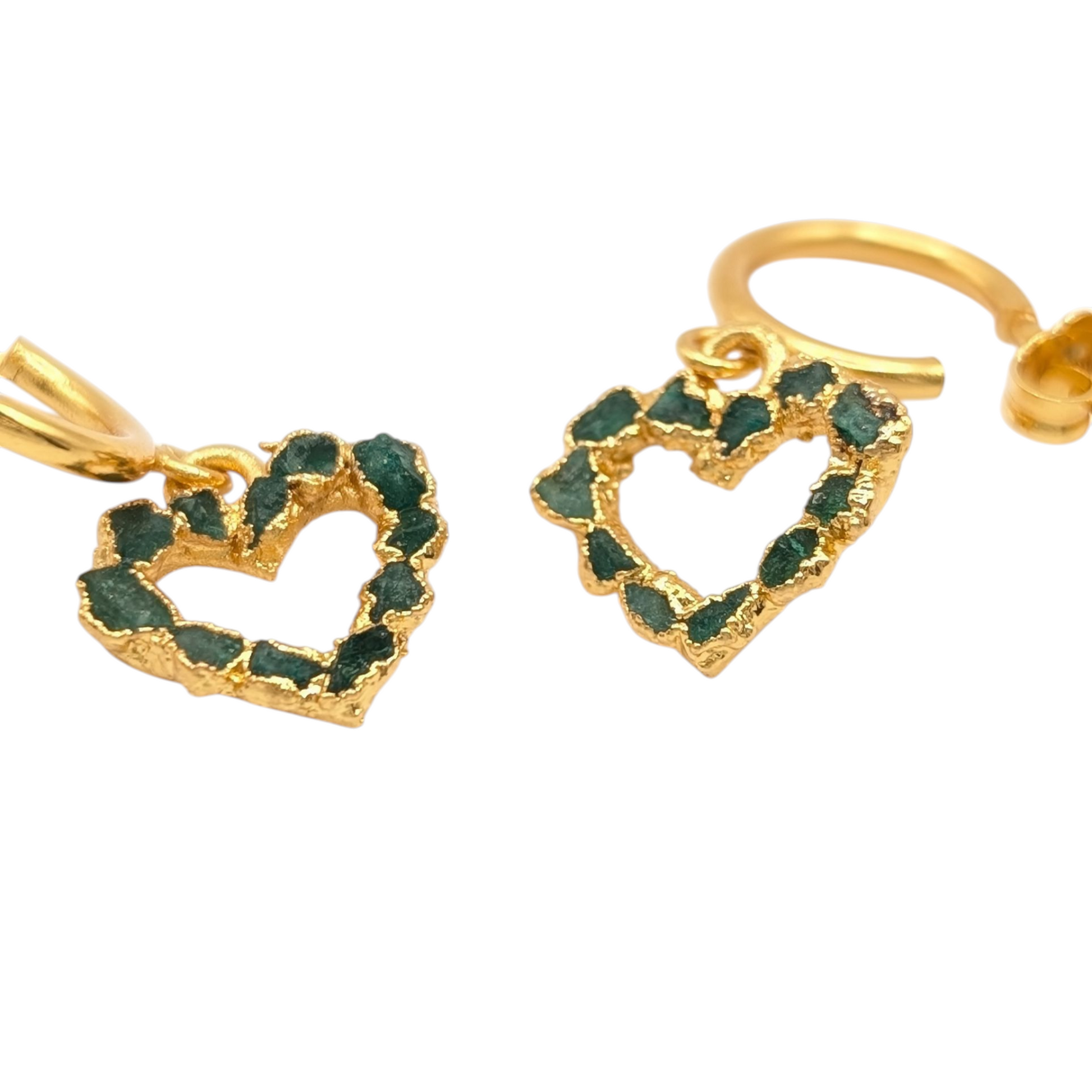 Gold heart-shaped earrings with Colombian emeralds